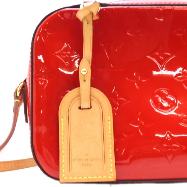 dh68773 09 Louis Vuitton Vernis Santa Monica Shoulder Bag Red