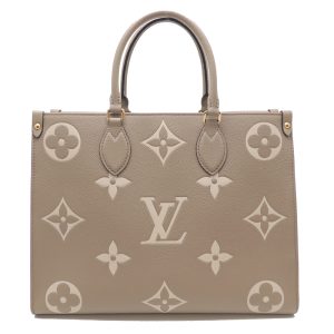 dh70270 1 Louis Vuitton Monogram Unisex Utility Crossbody Bag