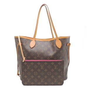 dh71309 1 Louis Vuitton District MM Messenger Bag Black Blue