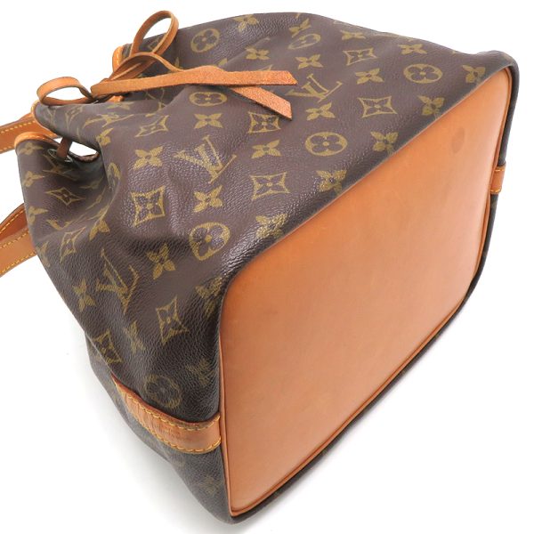 dh77718 3 Louis Vuitton Petit Noe Monogram Shoulder Bag Brown