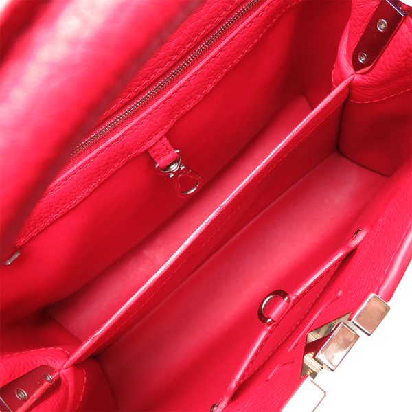 dh78646 6 Louis Vuitton Capucines PM Taurillon Handbag Red