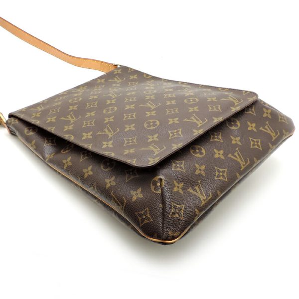 dh78840 3 Louis Vuitton Musette Monogram Shoulder Bag Brown