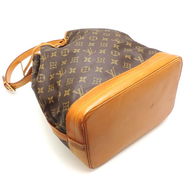 dh79360 3 Louis Vuitton Noe Monogram Shoulder Bag Brown