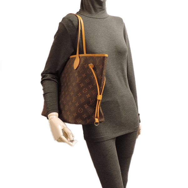 dh79364 9 Louis Vuitton Neverfull MM Monogram Tote Bag Brown