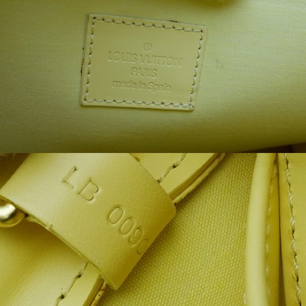 dh79546 7 Louis Vuitton Croisette GM Epi Shoulder Bag Beige