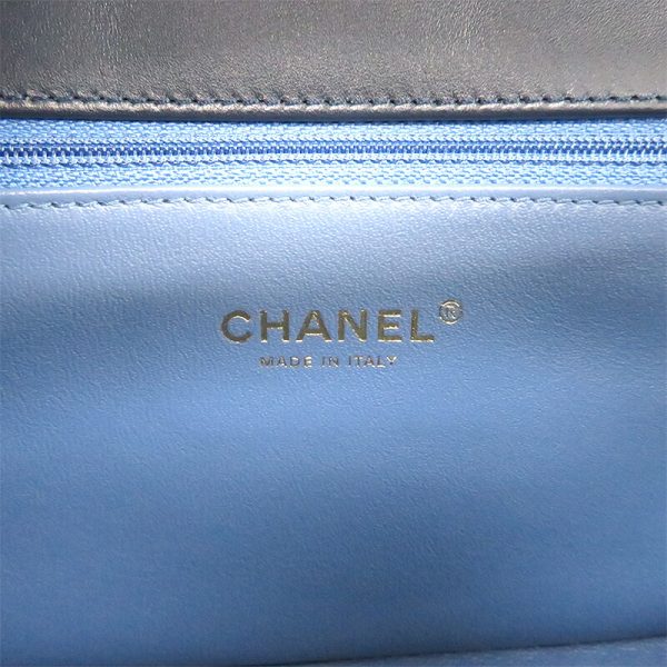 dh79966 7 Chanel CC Filigree Chain Caviar Skin Shoulder Bag Blue