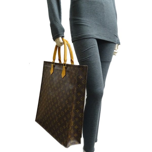 dh79975 8 Louis Vuitton Sac Plat Monogram Handbag Brown