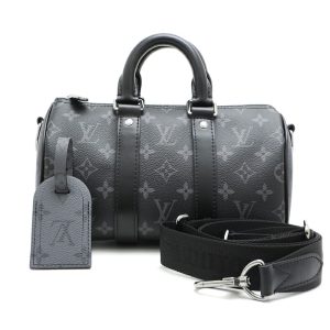 dh80280 1 Louis Vuitton Pochette Trunk Shoulder Bag Black