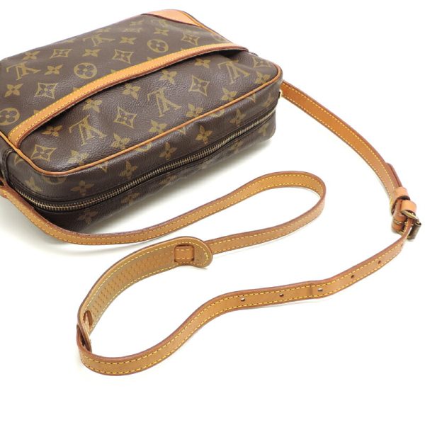 dh81405 5 Louis Vuitton Trocadero PM Monogram Shoulder Bag Brown