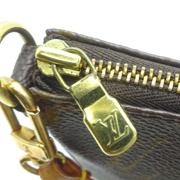 dh81642 8 Louis Vuitton Pochette Accessoire Monogram Handbag Brown