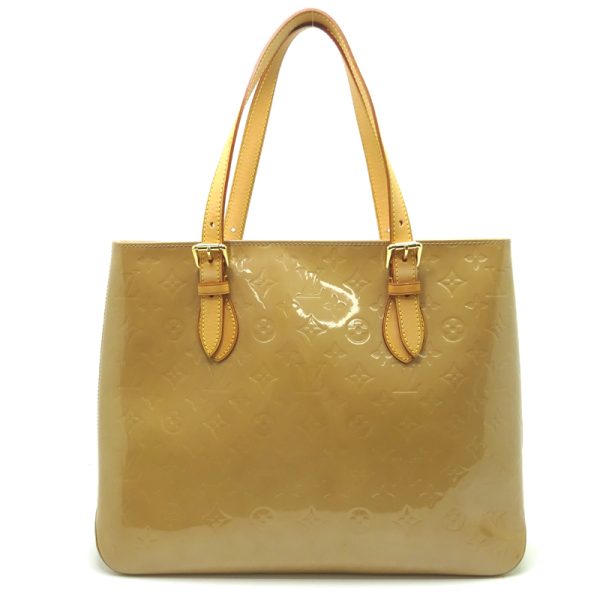 dh81899 2 Louis Vuitton Brentwood Vernis Shoulder Bag Beige