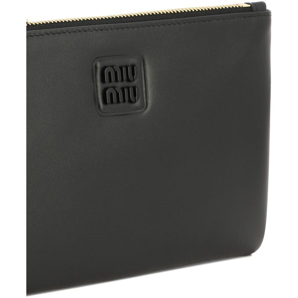 fcf86f901b30724 vi 4 MIU MIU Black clutch bag fallwinter Bag