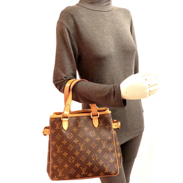 fdh79701 9 Louis Vuitton Batignolles Monogram Handbag Brown