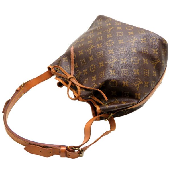 fdh81490 4 Louis Vuitton Petit Noe Monogram Shoulder Bag Brown