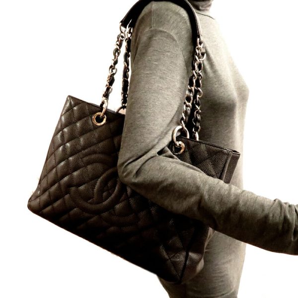 fdh82416 8 Chanel Chain Caviar Skin Tote Bag Black