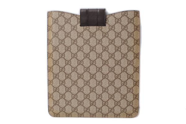 g 001 2 Gucci iPad Case GG Plus Brown Beige