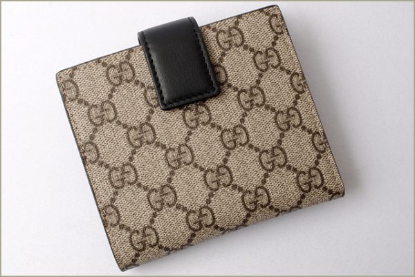 g 18 002 3 Gucci Wallet Double Hook GG Beige Brown Black