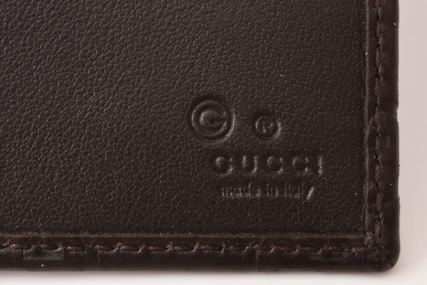 g 19 030 6 Gucci BillfWallet Guccisima Brown