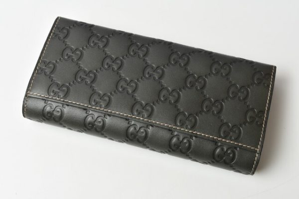 g 832 3 Gucci Long Wallet Guccisima Khaki