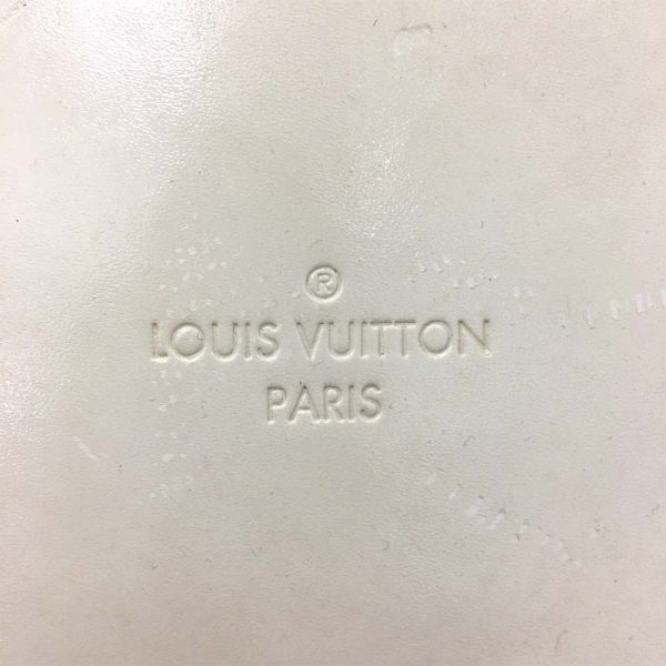 i22 1366 1 Louis Vuitton Lockit MM Tote Bag Suhari White