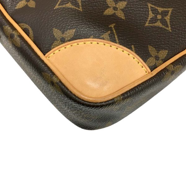 i24 537 8 Louis Vuitton Danube Crossbody Bag Monogram