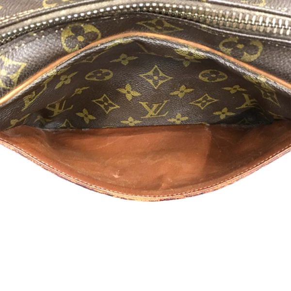 i24 704 15 Louis Vuitton Compiègne 23 Clutch Bag Monogram Brown