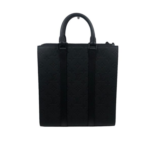 img 5906 LOUIS VUITTON Sac plat Noir Taurillon Shoulder Bag Black