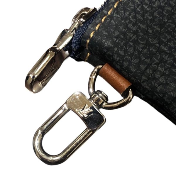 img 6467 LOUIS VUITTON Trio Messenger Taurillon shoulder bag