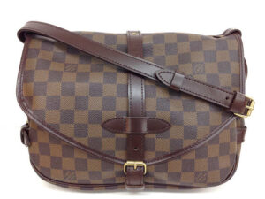 imgrc0068387360 Louis Vuitton Hippo Piano Monogram Canvas Shoulder Bag Brown