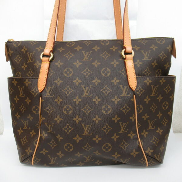 imgrc0079541888 Louis Vuitton Totally PM Monogram Shoulder Bag