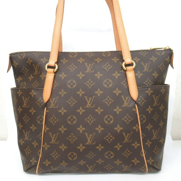 imgrc0079541889 Louis Vuitton Totally PM Monogram Shoulder Bag