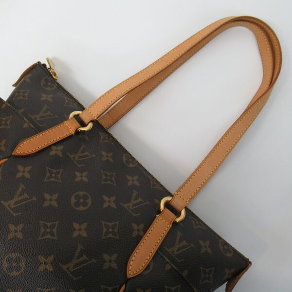 imgrc0079582411 Louis Vuitton Totally PM Monogram Shoulder Bag