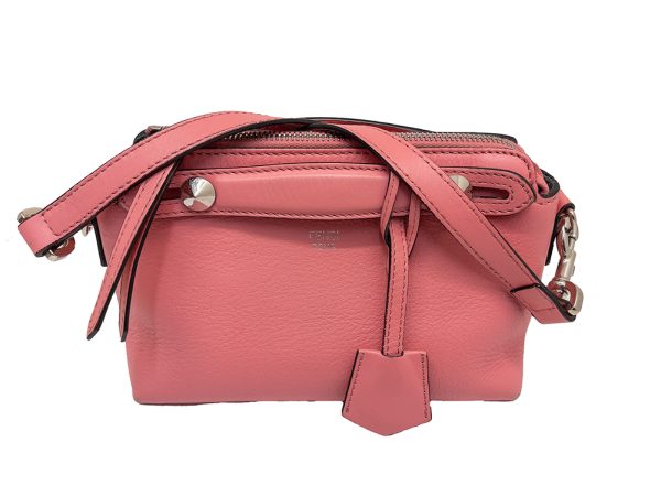 imgrc0081528188 FENDI Leather Shoulder Bag Pink