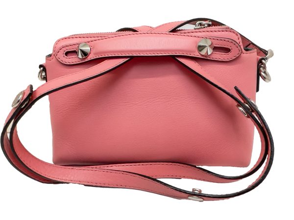 imgrc0081528190 FENDI Leather Shoulder Bag Pink