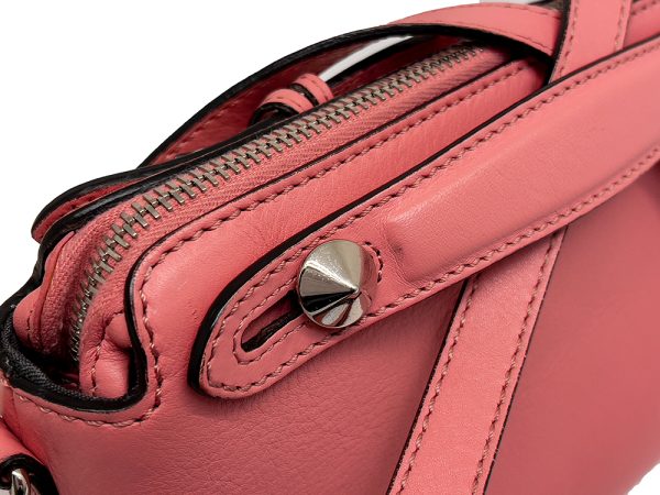 imgrc0081528197 FENDI Leather Shoulder Bag Pink