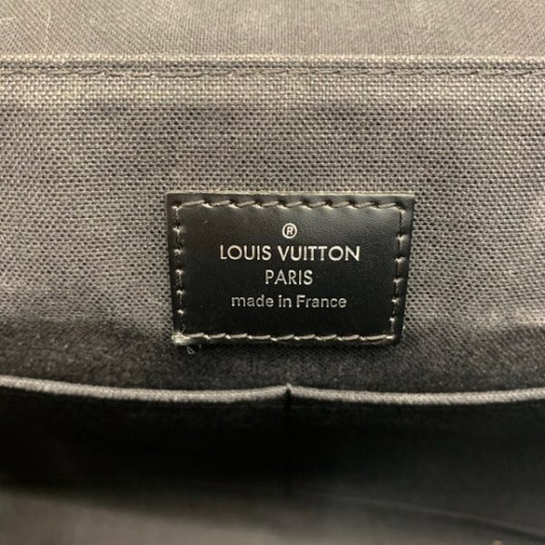 imgrc0081659058 Louis Vuitton District PM Shoulder Bag Damier Graphite Canvas Black