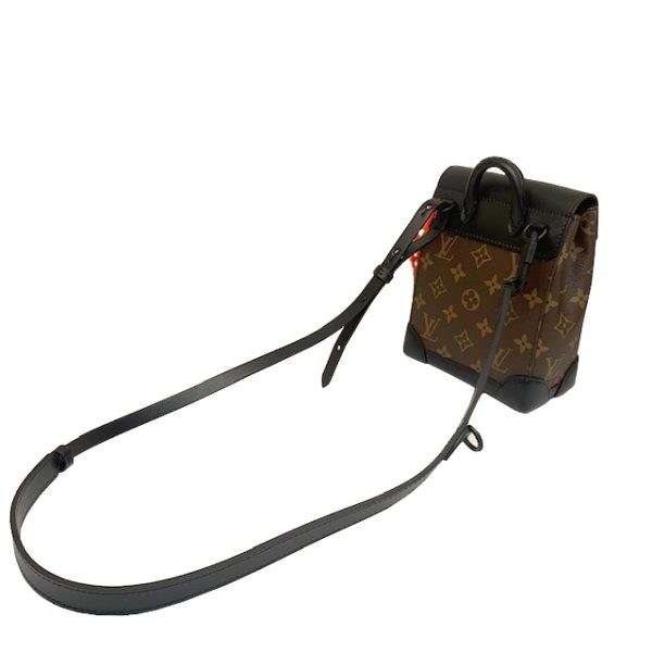 imgrc0082050496 Louis Vuitton Steamer XS Camera Bag Monogram Canvas Black