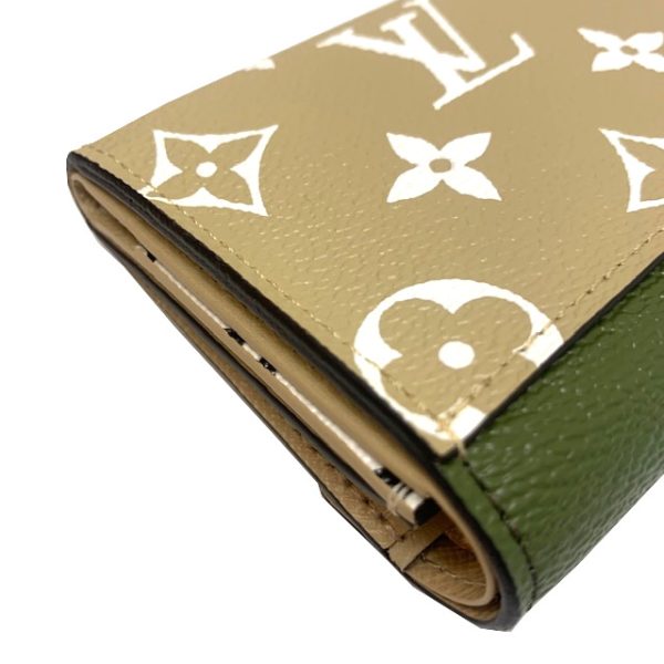 imgrc0083071902 Louis Vuitton Portefeuille Zoé Trifold Wallet Canvas Khaki White