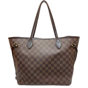 imgrc0083326495 Gucci GG Supreme Medium Handbag Brown