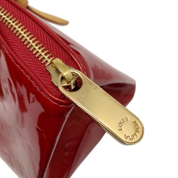 imgrc0083432399 Louis Vuitton Rosewood Avenue Shoulder Bag Vernis Leather Red