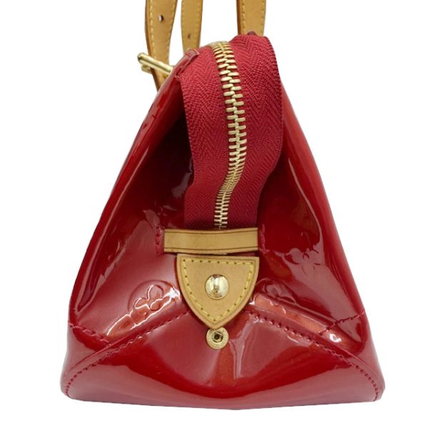 imgrc0083432411 Louis Vuitton Rosewood Avenue Shoulder Bag Vernis Leather Red