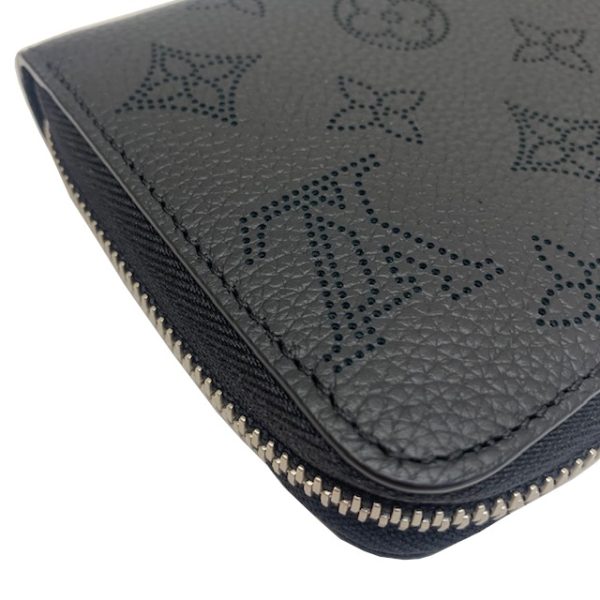 imgrc0083650745 Louis Vuitton Zippy Wallet Mahina Leather Black