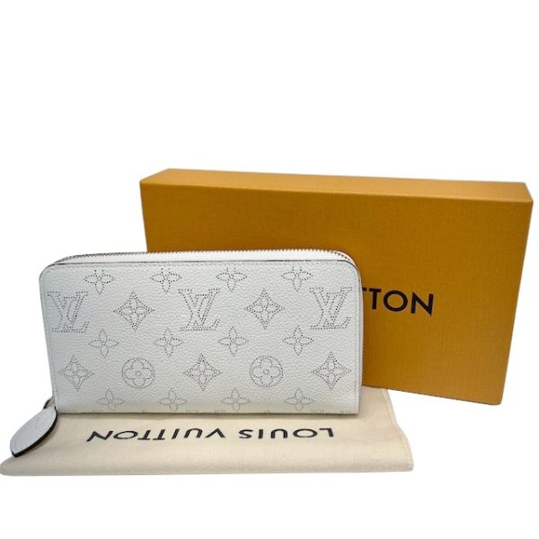 imgrc0084175494 Louis Vuitton Zippy Wallet Long Wallet Mahina Leather White