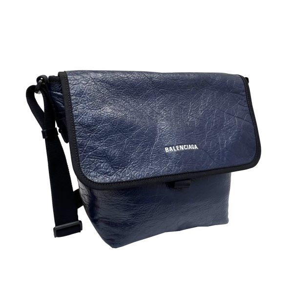 imgrc0086684444 BALENCIAGA Explorer Messenger Bag Navy