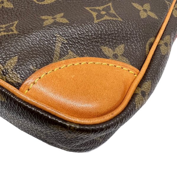 imgrc0087081498 Louis Vuitton Danube Shoulder Bag Monogram Canvas Brown