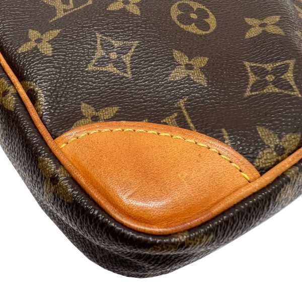 imgrc0087081500 Louis Vuitton Danube Shoulder Bag Monogram Canvas Brown