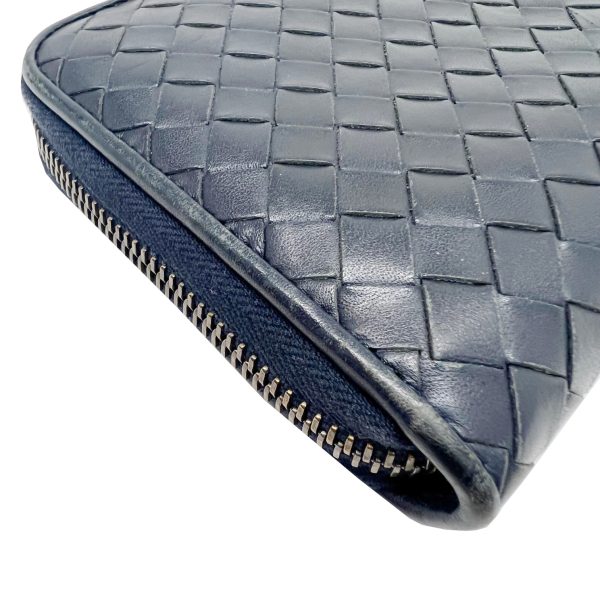 imgrc0087129998 Bottega Veneta Intrecciato Round Zipper Wallet Long Navy