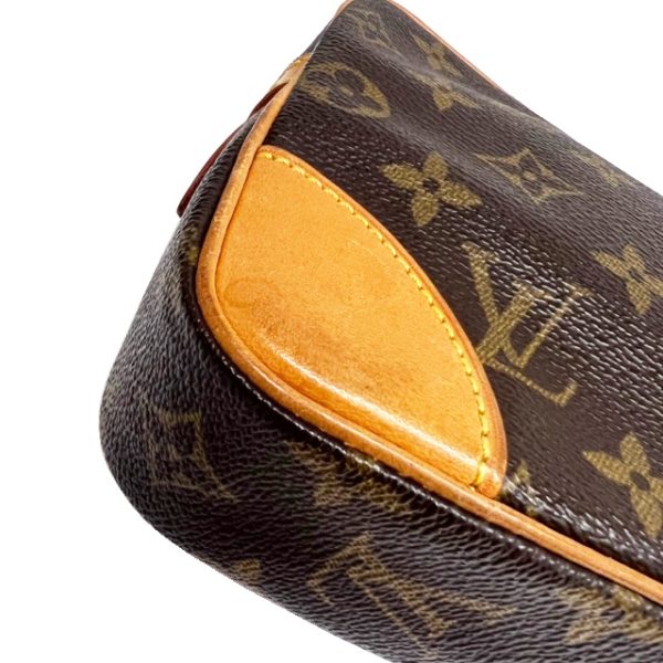 imgrc0087140689 Louis Vuitton Marly Dragonne Clutch Bag Monogram Canvas Brown