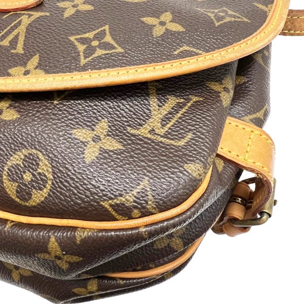 imgrc0087427855 Louis Vuitton Saumur 30 Shoulder Bag Monogram Canvas Brown