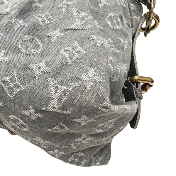 imgrc0087799195 Louis Vuitton Neocavi MM Shoulder Bag Monogram Denim Gray